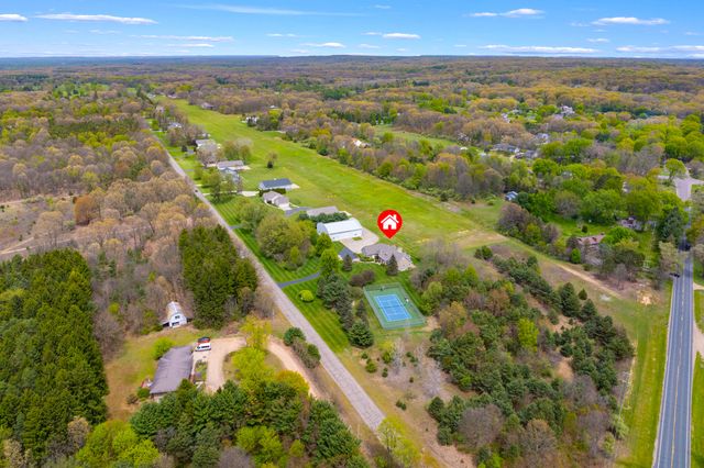 449 S Skyview Drive, Kalamazoo, MI 49009