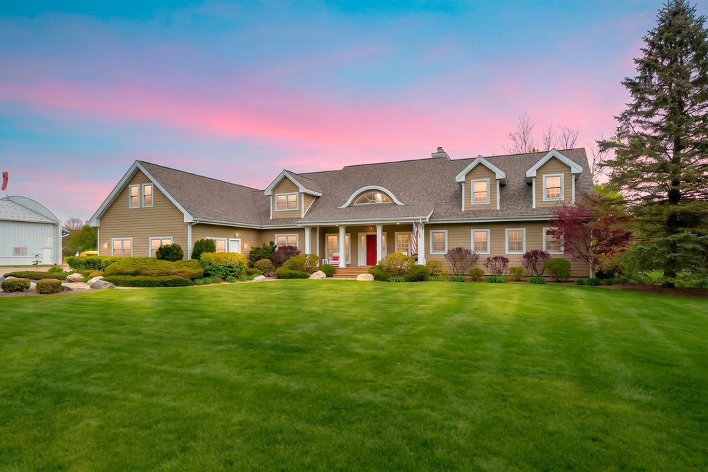 449 S Skyview Drive, Kalamazoo, MI 49009