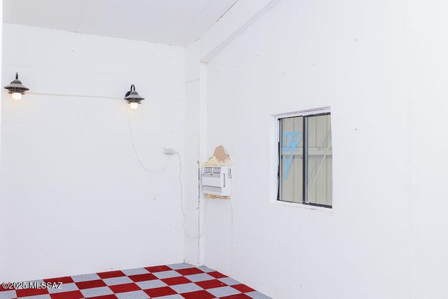 161 N Carlilse Way, Willcox, AZ 85643