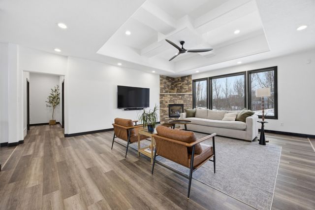 7620 Adelman Drive, Horace, ND 58047