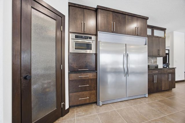 7620 Adelman Drive, Horace, ND 58047