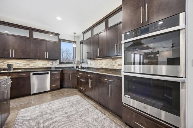 7620 Adelman Drive, Horace, ND 58047