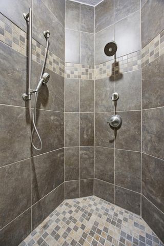 7620 Adelman Drive, Horace, ND 58047