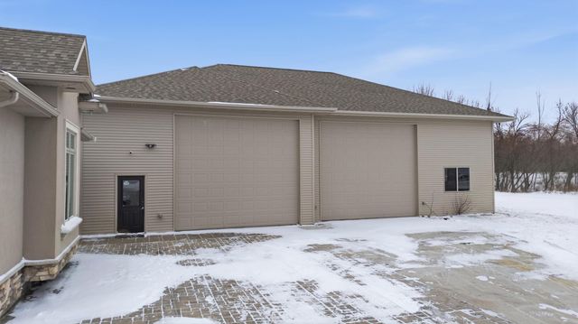 7620 Adelman Drive, Horace, ND 58047