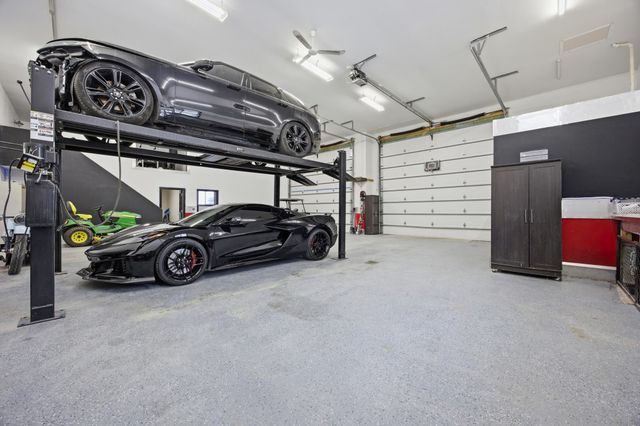 7620 Adelman Drive, Horace, ND 58047