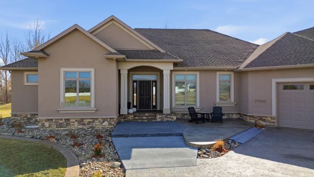 7620 Adelman Drive, Horace, ND 58047