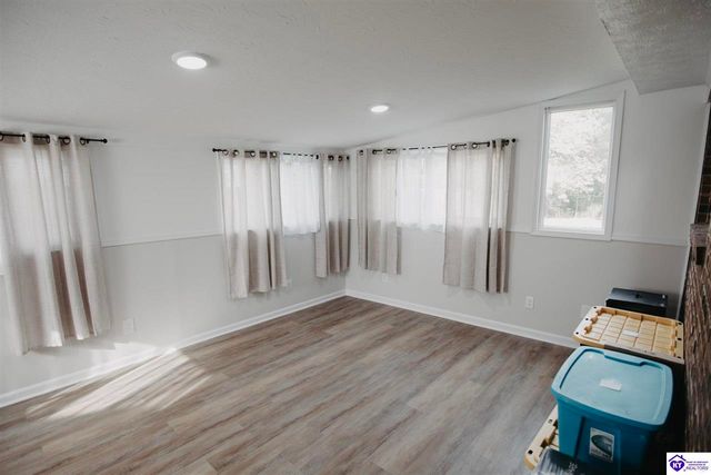 158 Donna Avenue, Radcliff, KY 40160