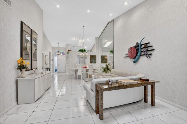 7203 Summer Tree Drive, Boynton Beach, FL 33437