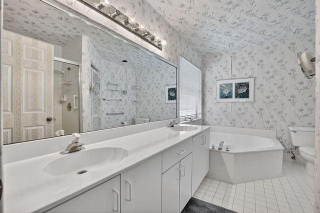 7203 Summer Tree Drive, Boynton Beach, FL 33437