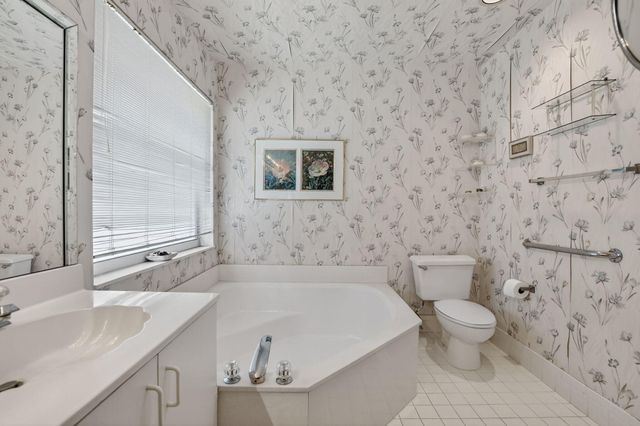 7203 Summer Tree Drive, Boynton Beach, FL 33437