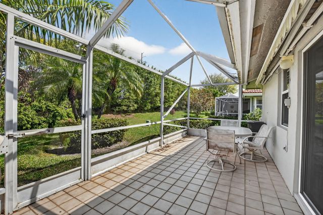 7203 Summer Tree Drive, Boynton Beach, FL 33437