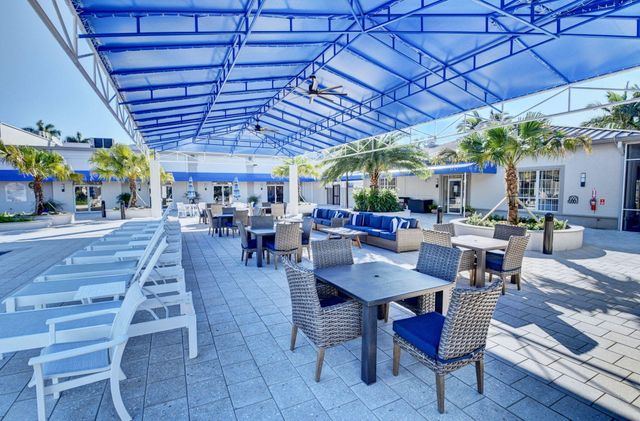 7203 Summer Tree Drive, Boynton Beach, FL 33437