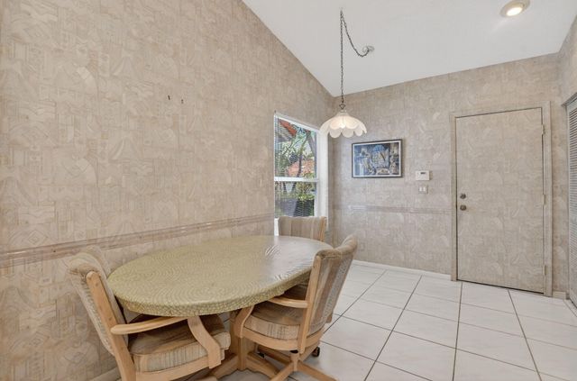 7203 Summer Tree Drive, Boynton Beach, FL 33437