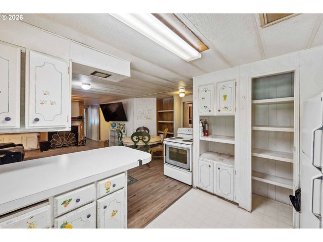 24608 LOWER SMITH RIVER Rd, Reedsport, OR 97467