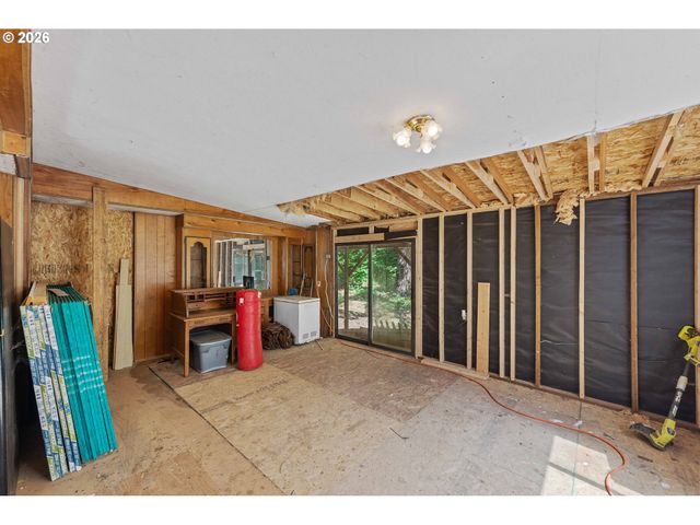 24608 LOWER SMITH RIVER Rd, Reedsport, OR 97467