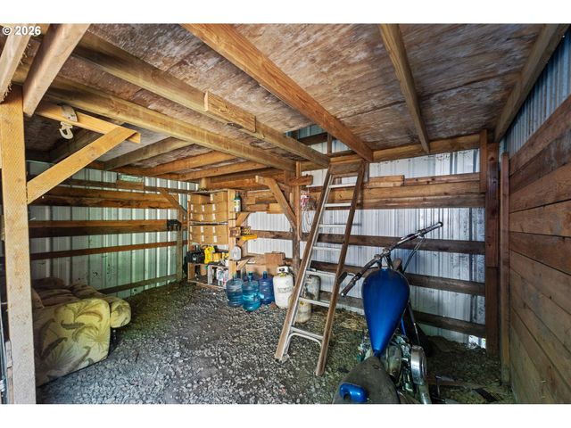 24608 LOWER SMITH RIVER Rd, Reedsport, OR 97467