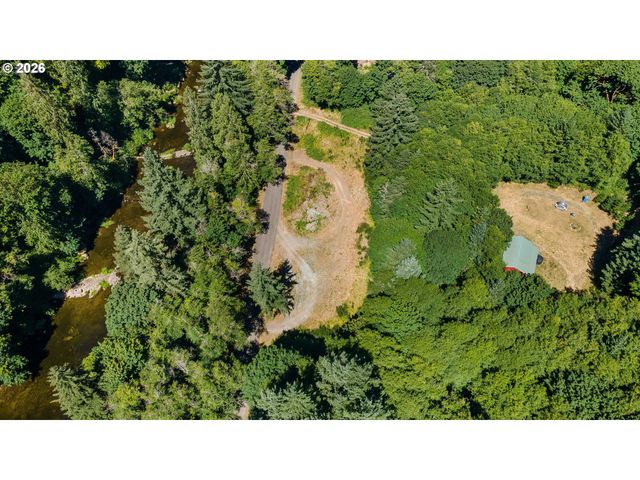 24608 LOWER SMITH RIVER Rd, Reedsport, OR 97467