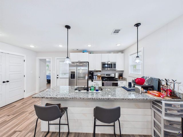 137 North Sky Drive, Warner Robins, GA 31093