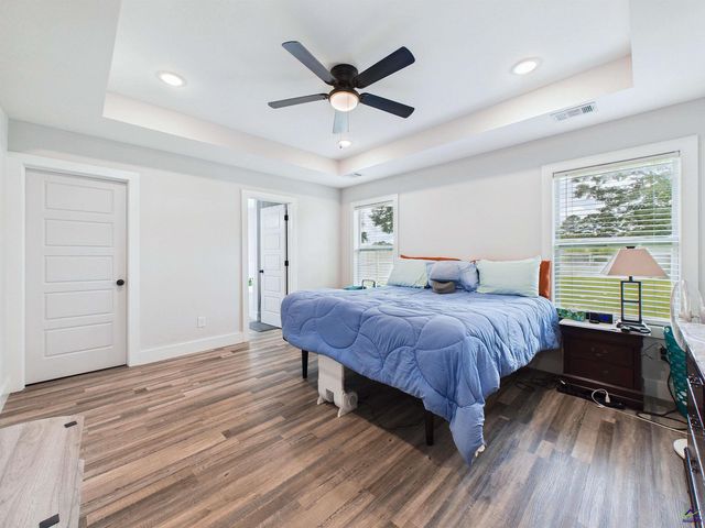 137 North Sky Drive, Warner Robins, GA 31093