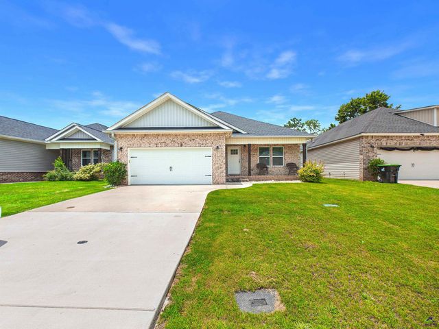 137 North Sky Drive, Warner Robins, GA 31093