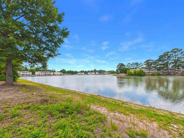 137 North Sky Drive, Warner Robins, GA 31093