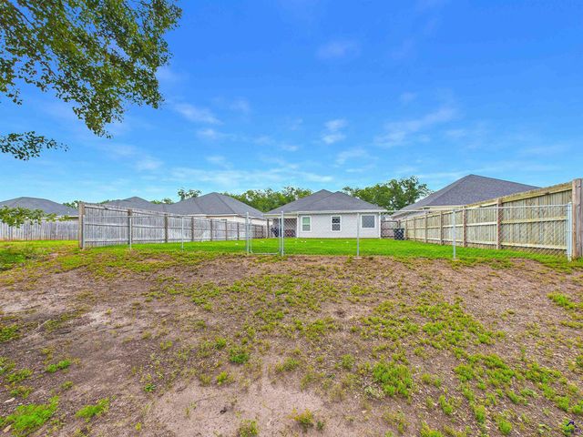137 North Sky Drive, Warner Robins, GA 31093