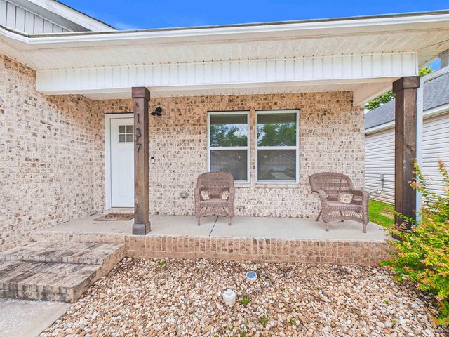 137 North Sky Drive, Warner Robins, GA 31093
