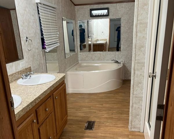 136 Coahoma Street, Mabank, TX 75156
