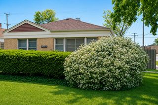 4253 Prescott Avenue, Lyons, IL 60534