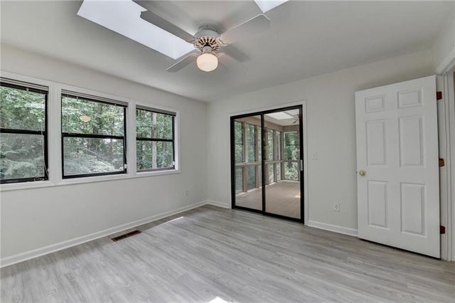 421 Oakleaf Trail, Suwanee, GA 30024
