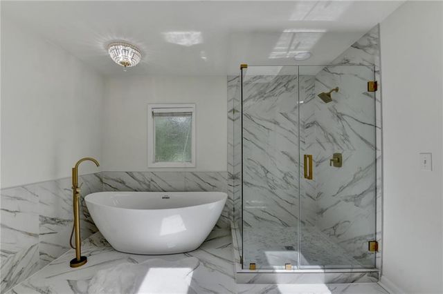 421 Oakleaf Trail, Suwanee, GA 30024