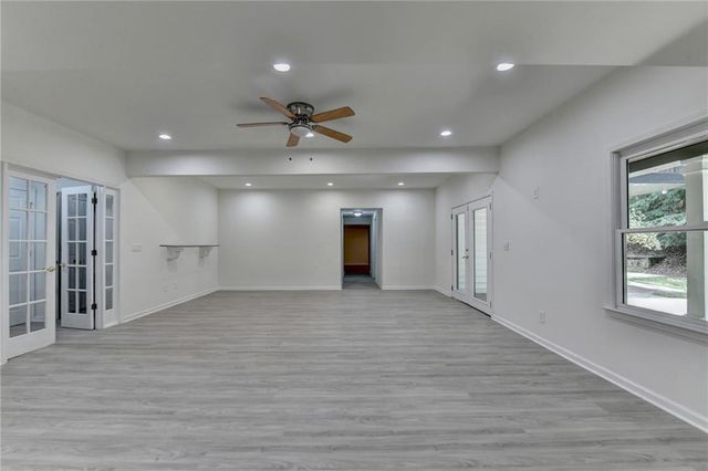 421 Oakleaf Trail, Suwanee, GA 30024
