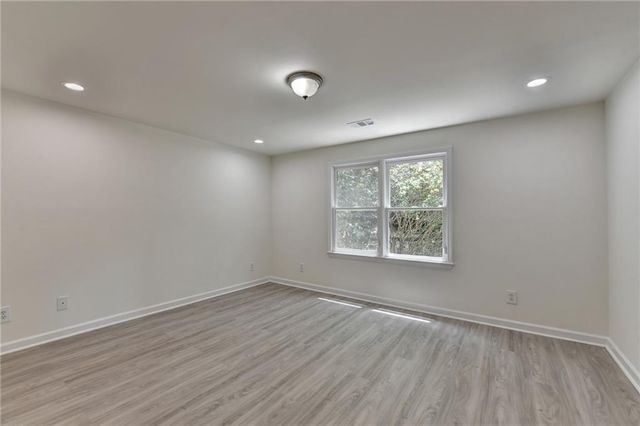 421 Oakleaf Trail, Suwanee, GA 30024
