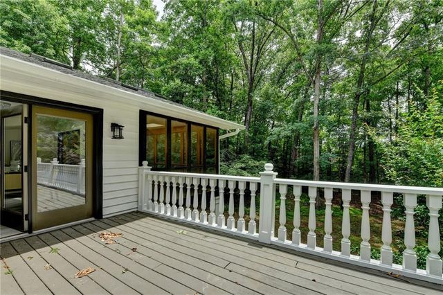 421 Oakleaf Trail, Suwanee, GA 30024