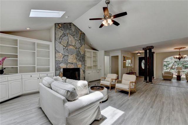 421 Oakleaf Trail, Suwanee, GA 30024