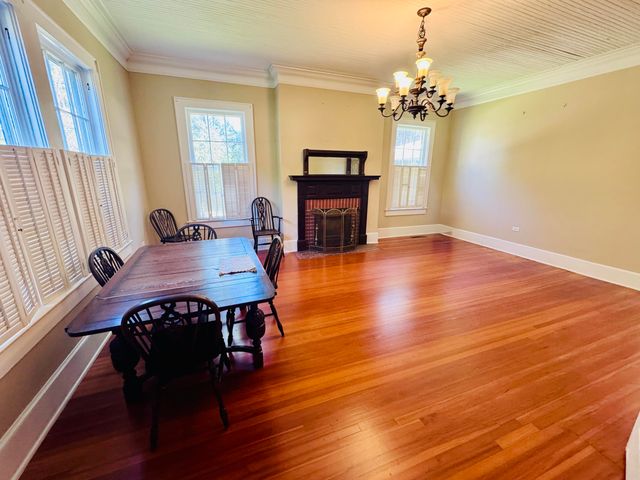 5 S Rosemary Avenue, Andrews, SC 29510