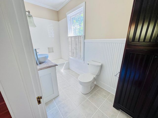 5 S Rosemary Avenue, Andrews, SC 29510