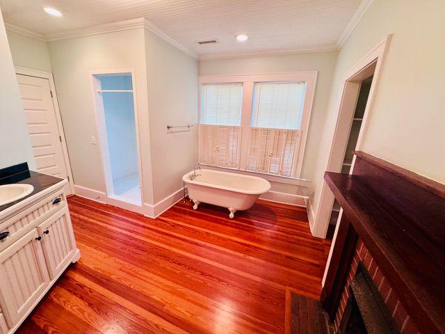 5 S Rosemary Avenue, Andrews, SC 29510