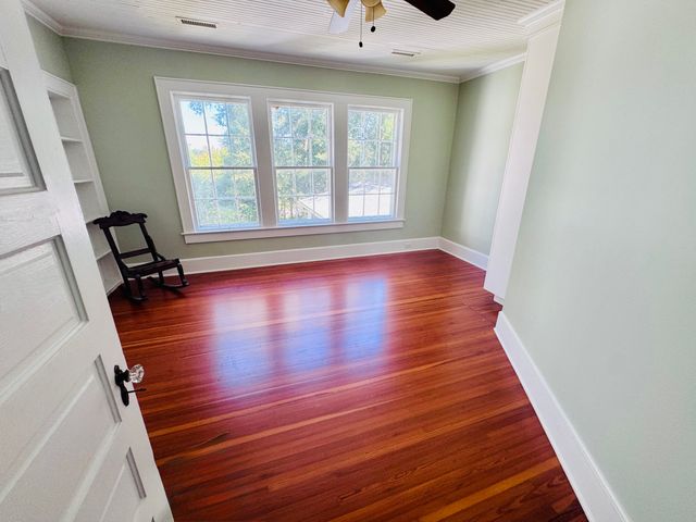 5 S Rosemary Avenue, Andrews, SC 29510