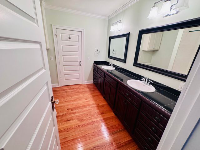 5 S Rosemary Avenue, Andrews, SC 29510