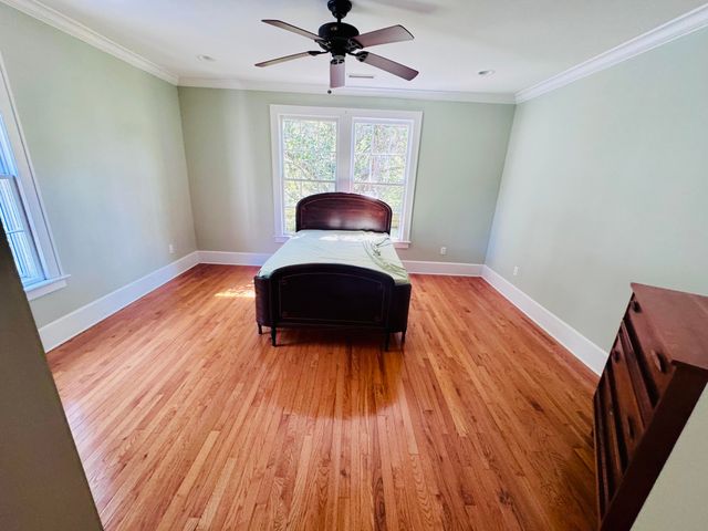 5 S Rosemary Avenue, Andrews, SC 29510
