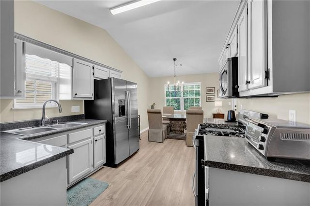 132 Amelia Creek Way, Lawrenceville, GA 30045