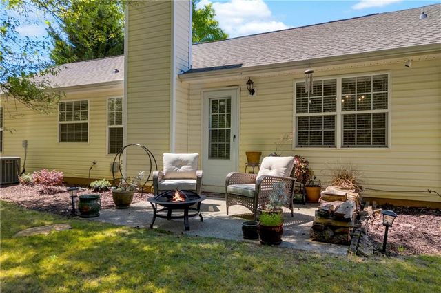 132 Amelia Creek Way, Lawrenceville, GA 30045