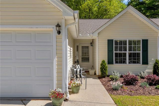 132 Amelia Creek Way, Lawrenceville, GA 30045