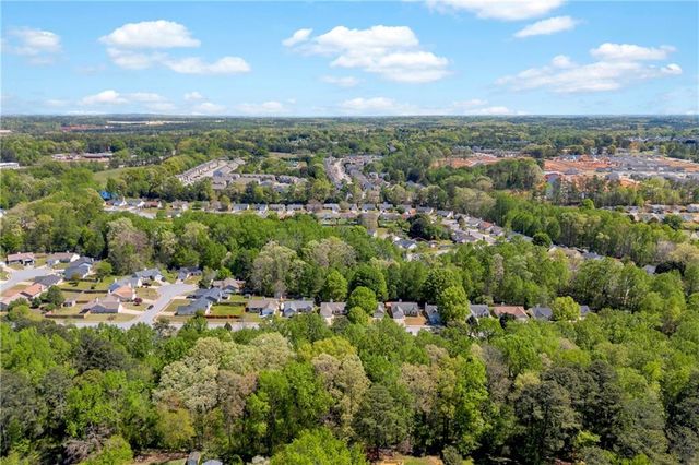 132 Amelia Creek Way, Lawrenceville, GA 30045