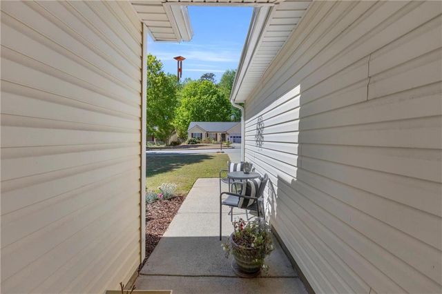 132 Amelia Creek Way, Lawrenceville, GA 30045