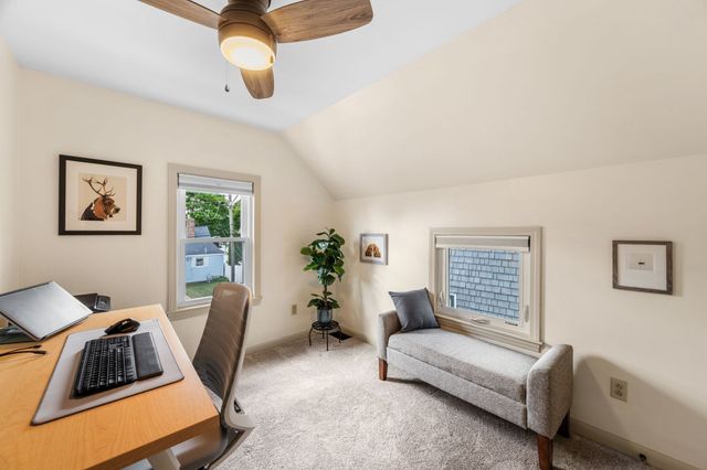 32 Crescent Ave, Beverly, MA 01915