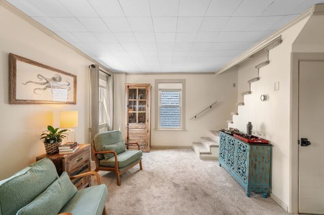 32 Crescent Ave, Beverly, MA 01915