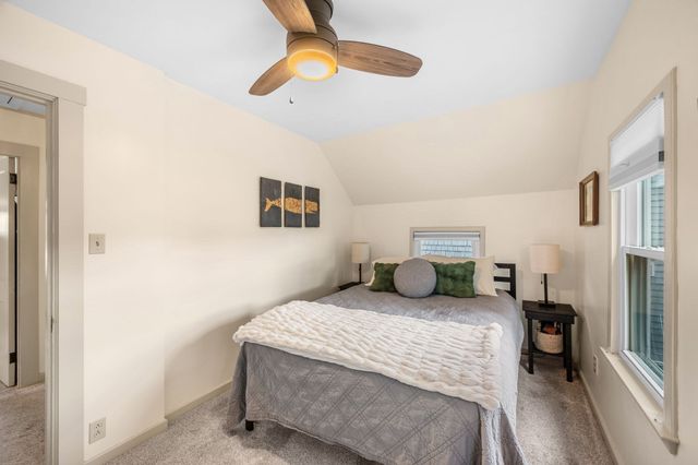 32 Crescent Ave, Beverly, MA 01915