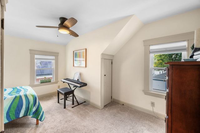 32 Crescent Ave, Beverly, MA 01915